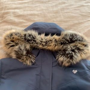 Obermeyer women’s ski jacket,used only once,size 10, great condition.